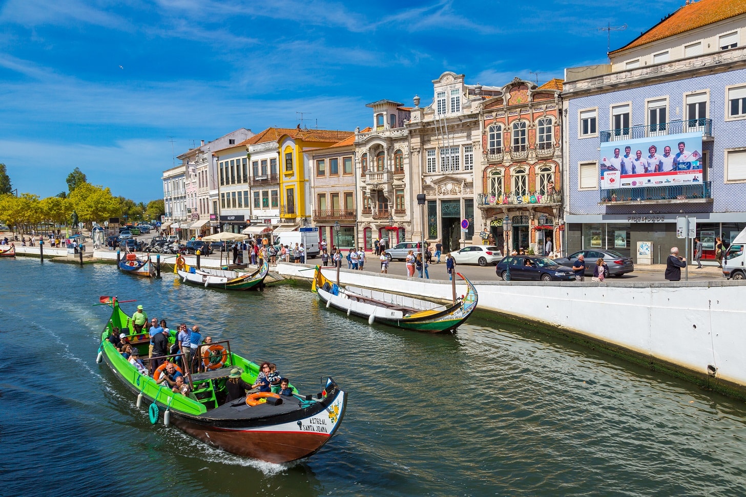 Complete visit to Aveiro - Living Tours