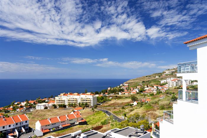 Transfert de l'Aéroport de Madeira à Caniço - Living Tours