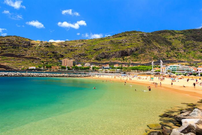 Madeira Airport Transfer to Machico - Living Tours