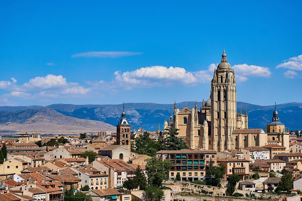 Visita Privada a la Catedral de Segovia - Living Tours